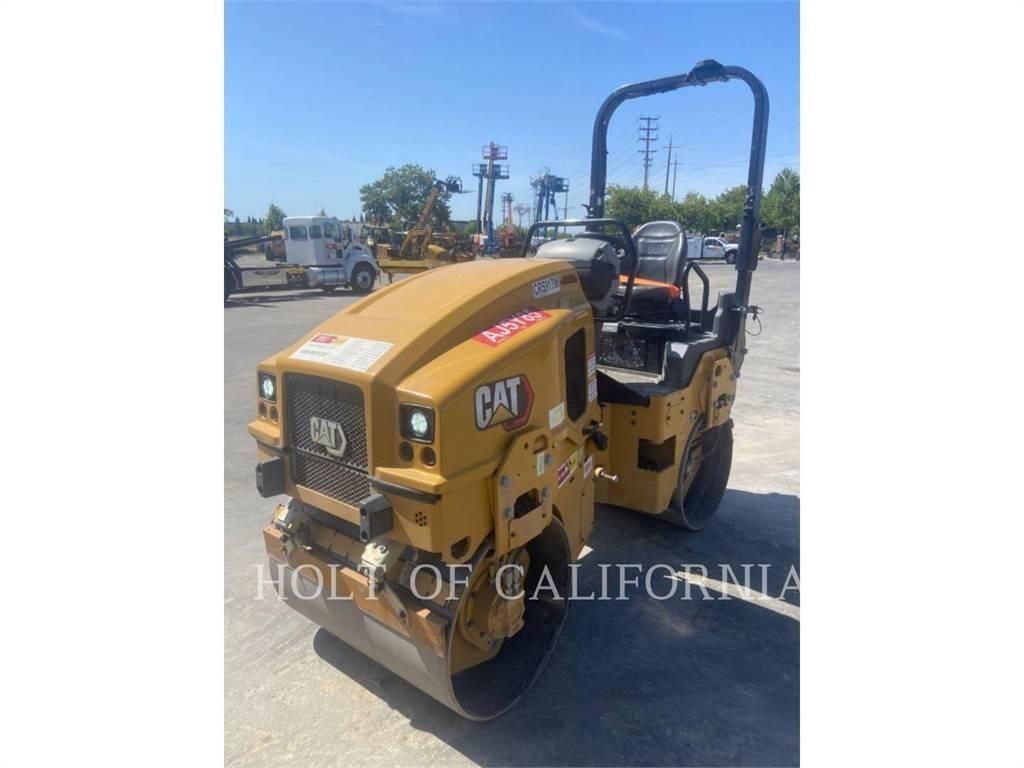 CAT CB2.5 GC 土壤压实机