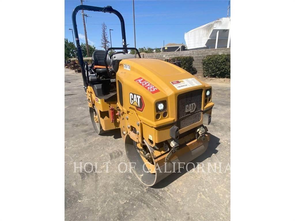CAT CB2.5 GC 土壤压实机