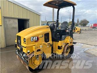 CAT CB2.7 双轮压路机