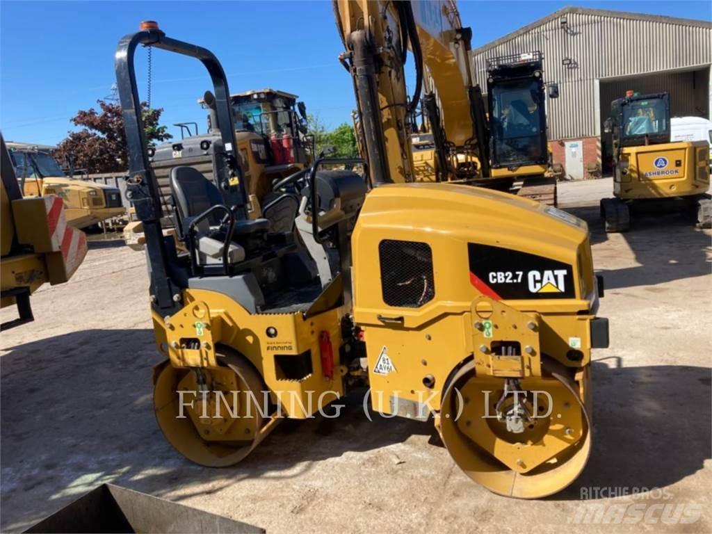 CAT CB2.7 土壤压实机