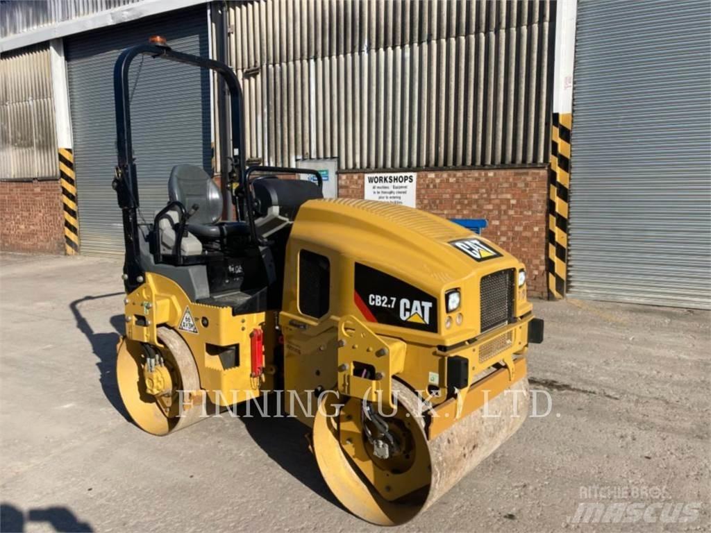 CAT CB2.7 土壤压实机