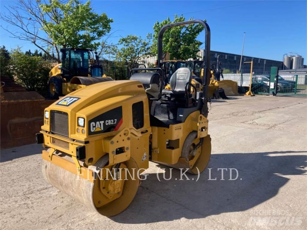 CAT CB2.7 土壤压实机