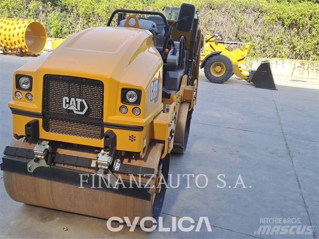 CAT CB2.7 双轮压路机