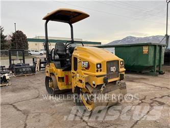 CAT CB2.7 GC 双轮压路机