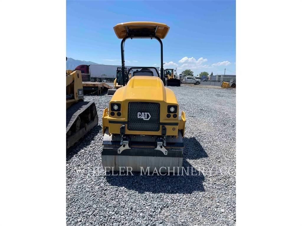 CAT CB2.7 GC 双轮压路机