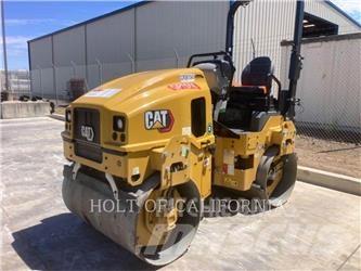CAT CB2.7 GC 土壤压实机