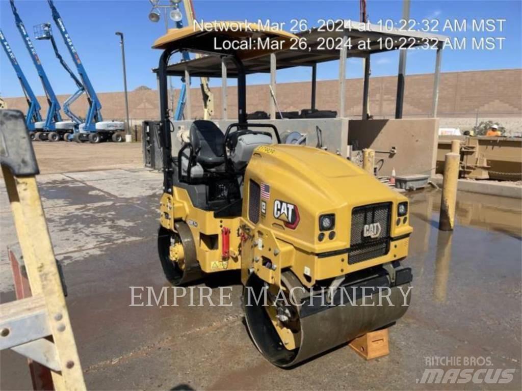 CAT CB2.7GC 双轮压路机