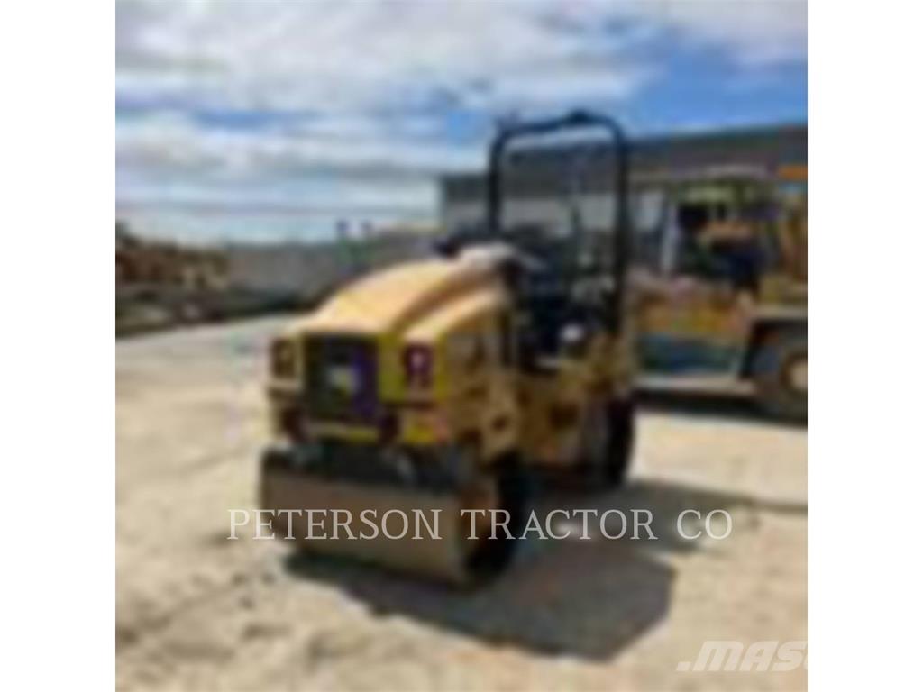 CAT CB2.7GC 双轮压路机