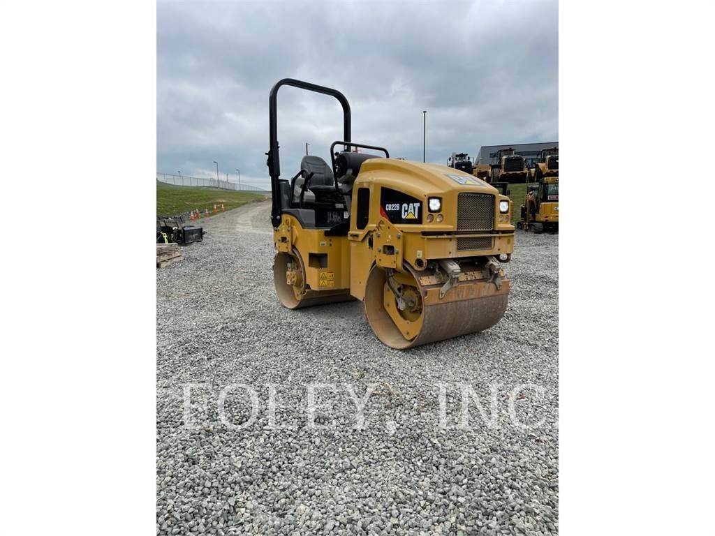 CAT CB22B 双轮压路机