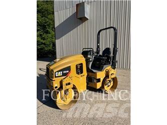 CAT CB24B 双轮压路机