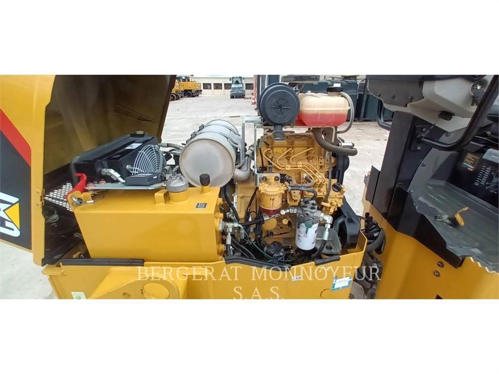 CAT CB24B 土壤压实机