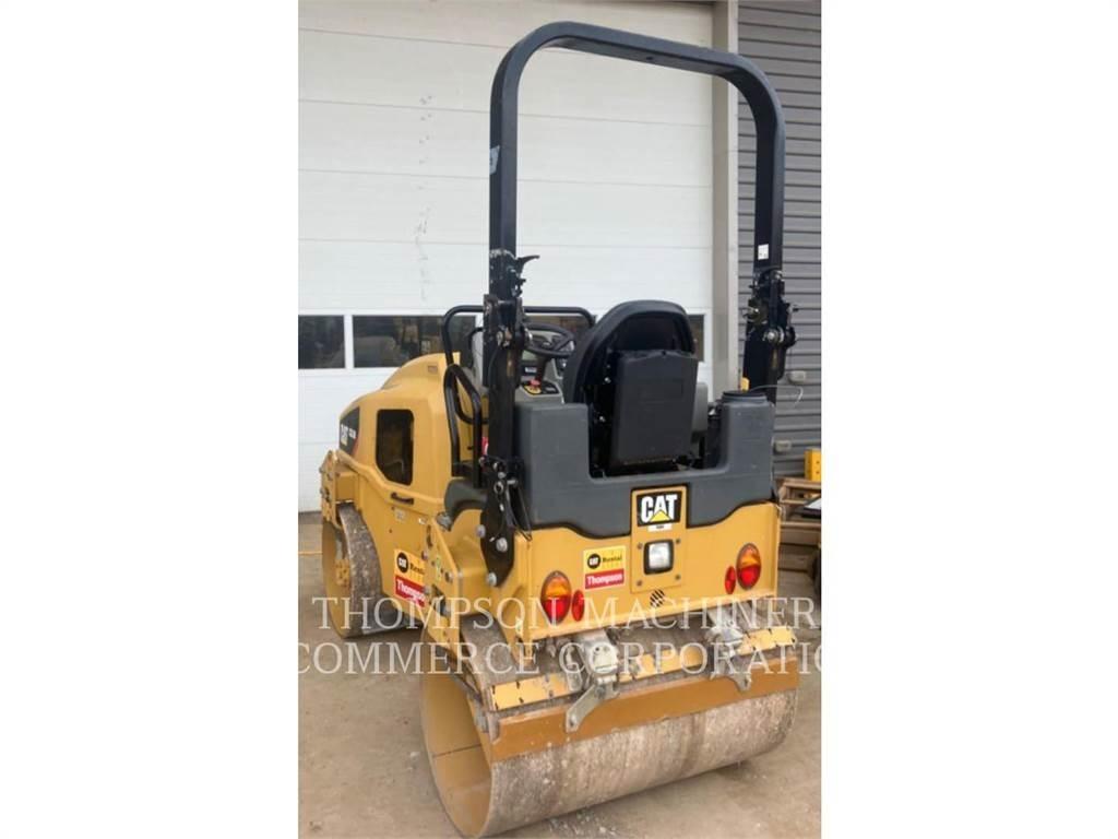 CAT CB24B 土壤压实机