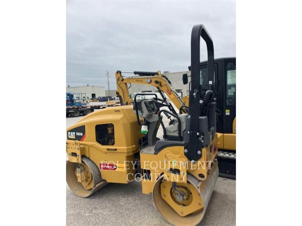 CAT CB24B 土壤压实机