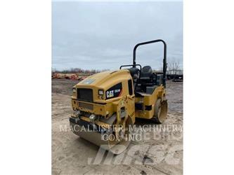 CAT CB34B 双轮压路机