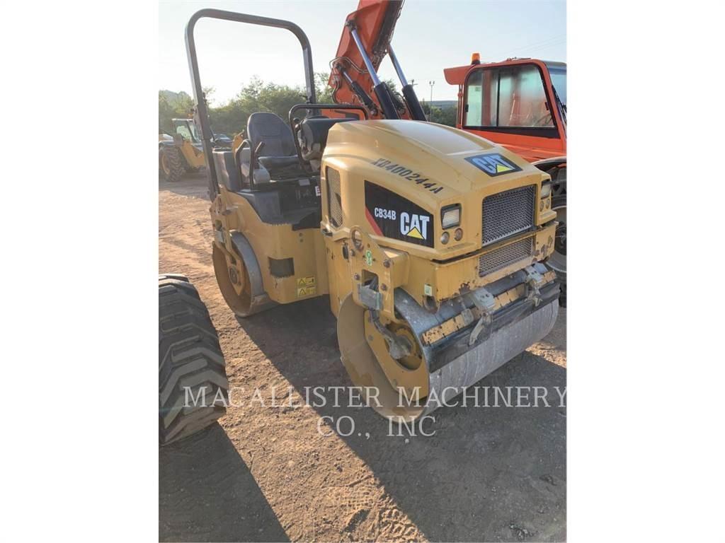 CAT CB34B 双轮压路机