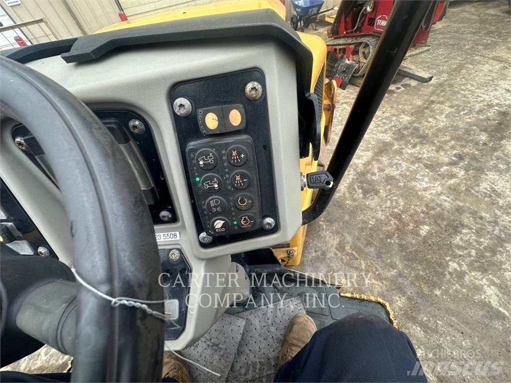 CAT CB34B 土壤压实机