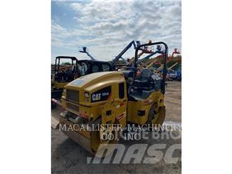CAT CB34B 双轮压路机