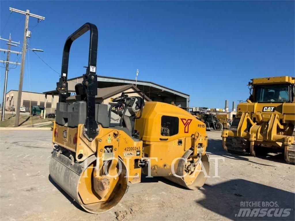 CAT CB34B 单轮压路机
