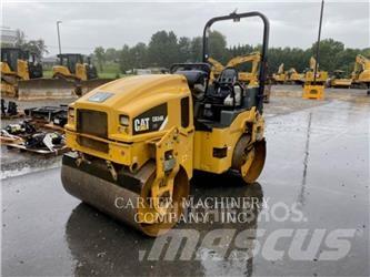 CAT CB34B XW 土壤压实机