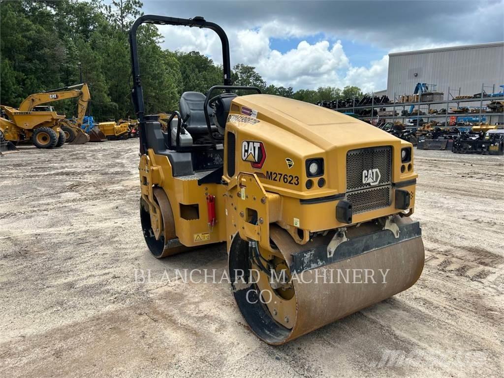 CAT CB4.0 双轮压路机