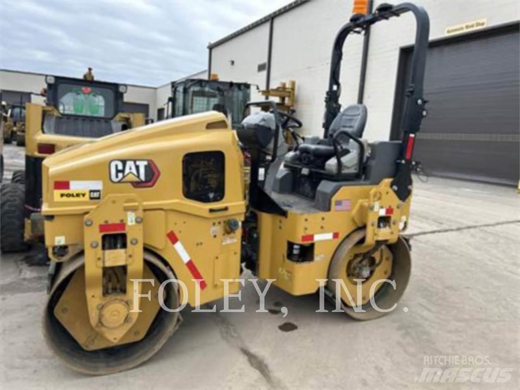 CAT CB4.0-03 双轮压路机