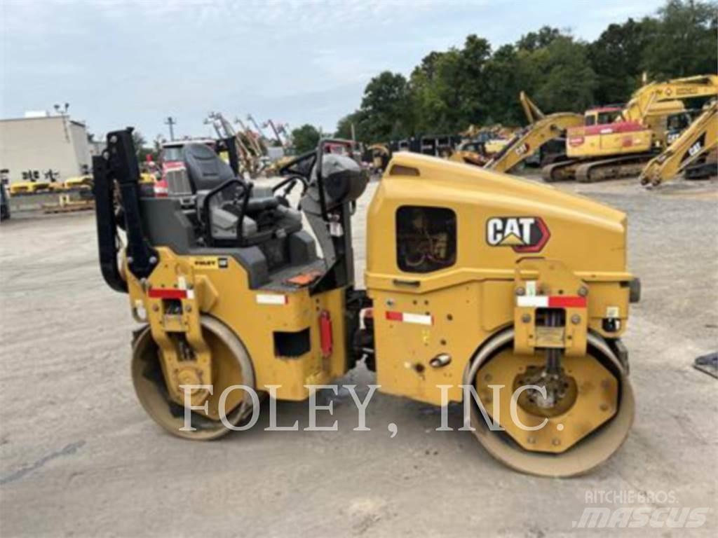 CAT CB4.0-03 双轮压路机