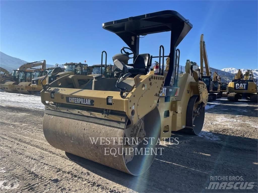 CAT CB54 双轮压路机