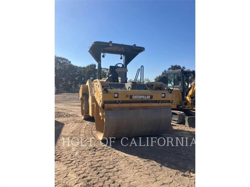 CAT CB54 XW 双轮压路机