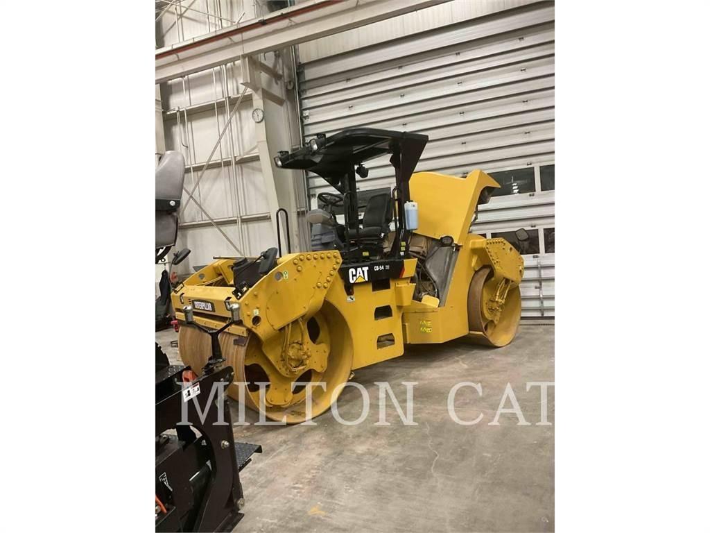 CAT CB54 XW 土壤压实机