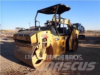 CAT CB54B 双轮压路机