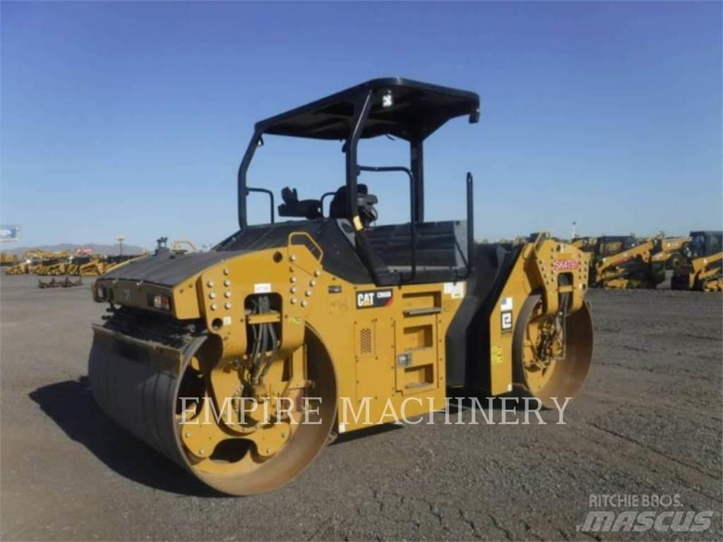 CAT CB66B 双轮压路机