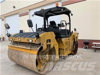 CAT CB66B 土壤压实机