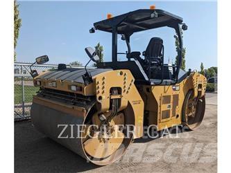 CAT CB68B 土壤压实机
