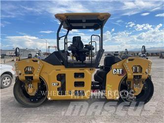 CAT CB7 双轮压路机