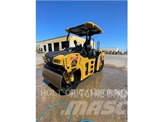 CAT CB7-02 双轮压路机