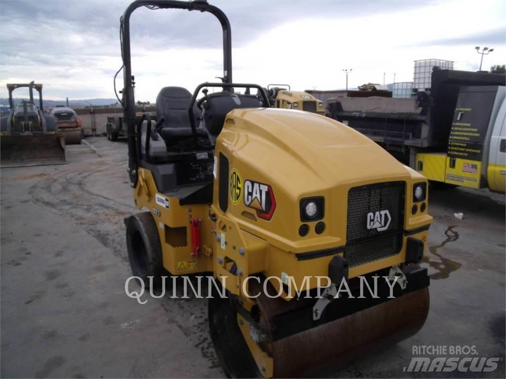 CAT CC2.7 单轮压路机