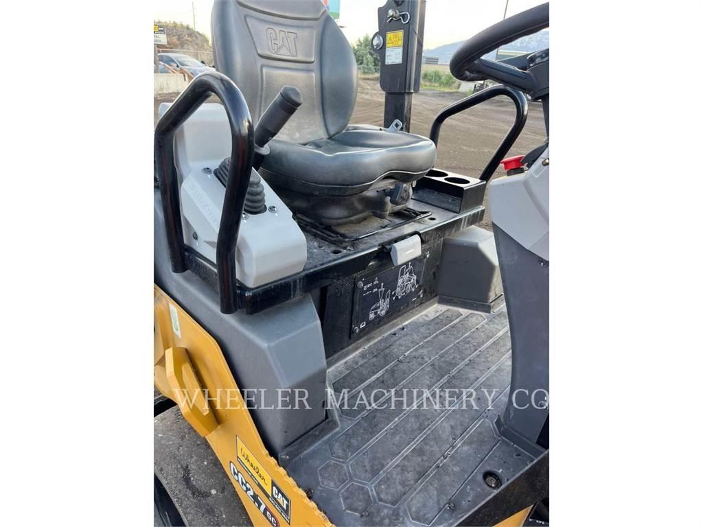 CAT CC2.7 GC 复合式压路机