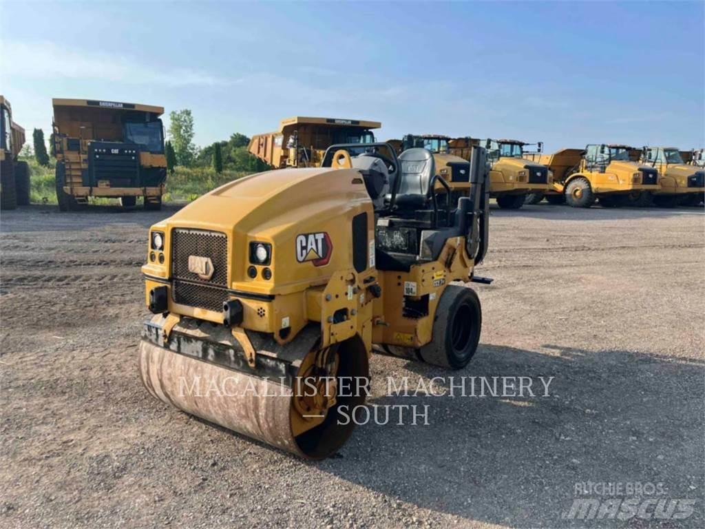 CAT CC2.7GC 复合式压路机