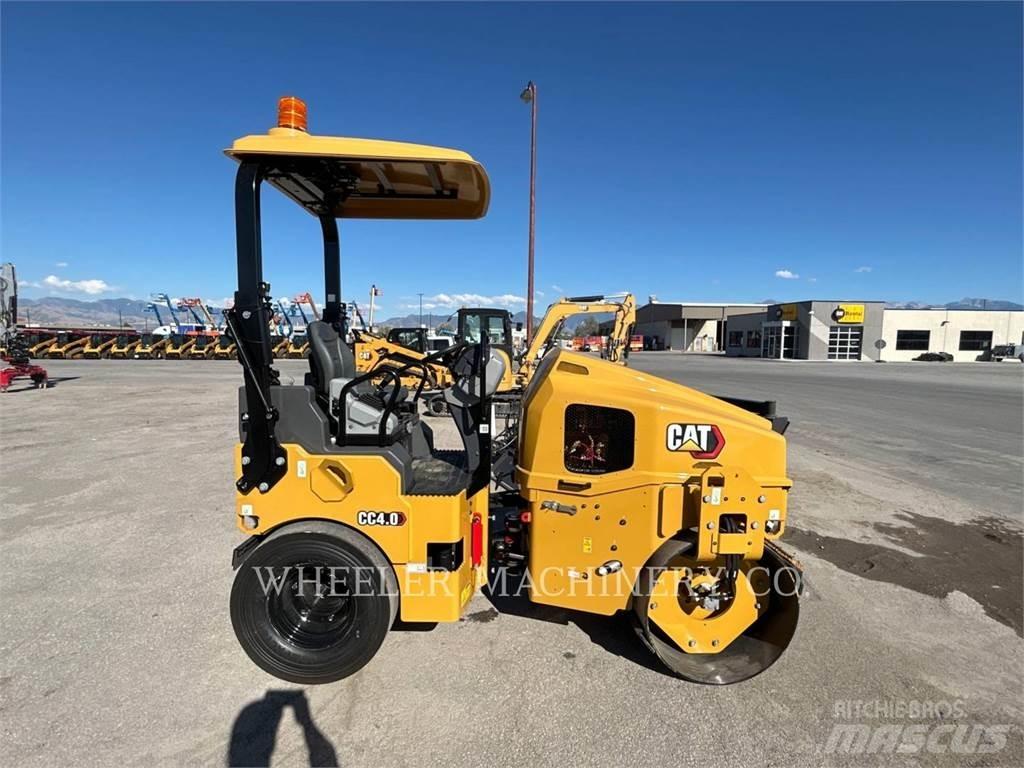CAT CC4.0 复合式压路机