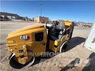 CAT CC4.0 复合式压路机