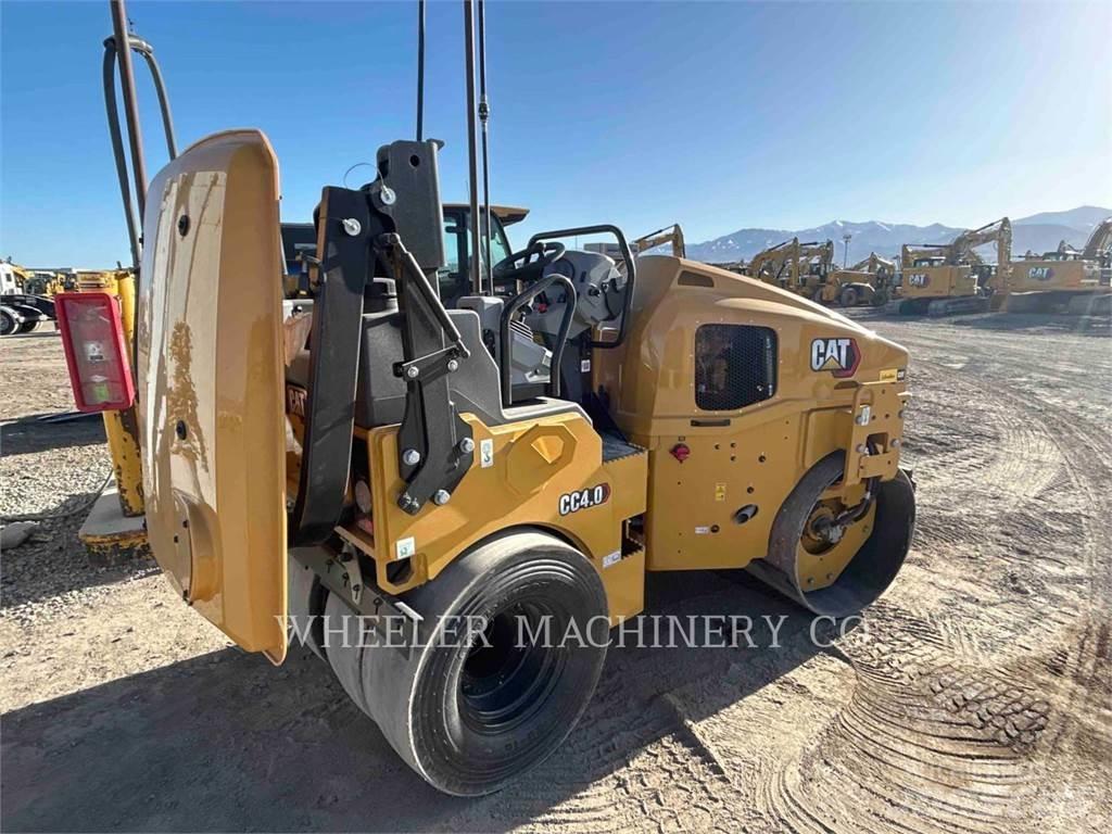 CAT CC4.0 复合式压路机
