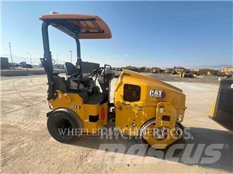CAT CC4.0 复合式压路机