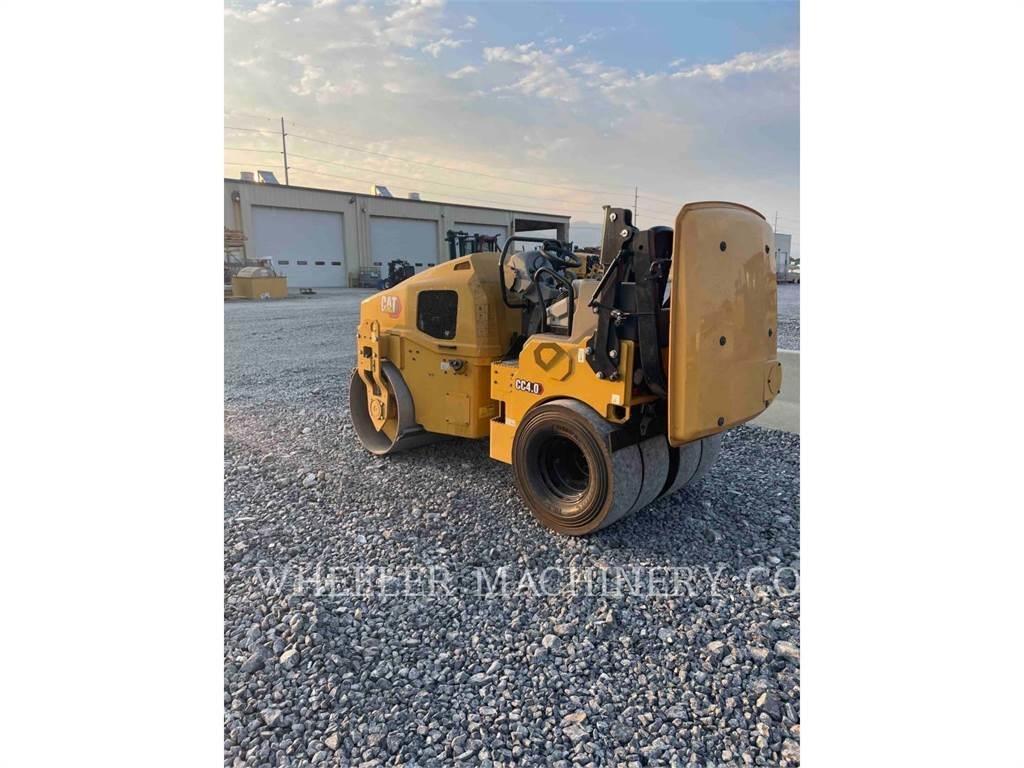 CAT CC4.0 复合式压路机