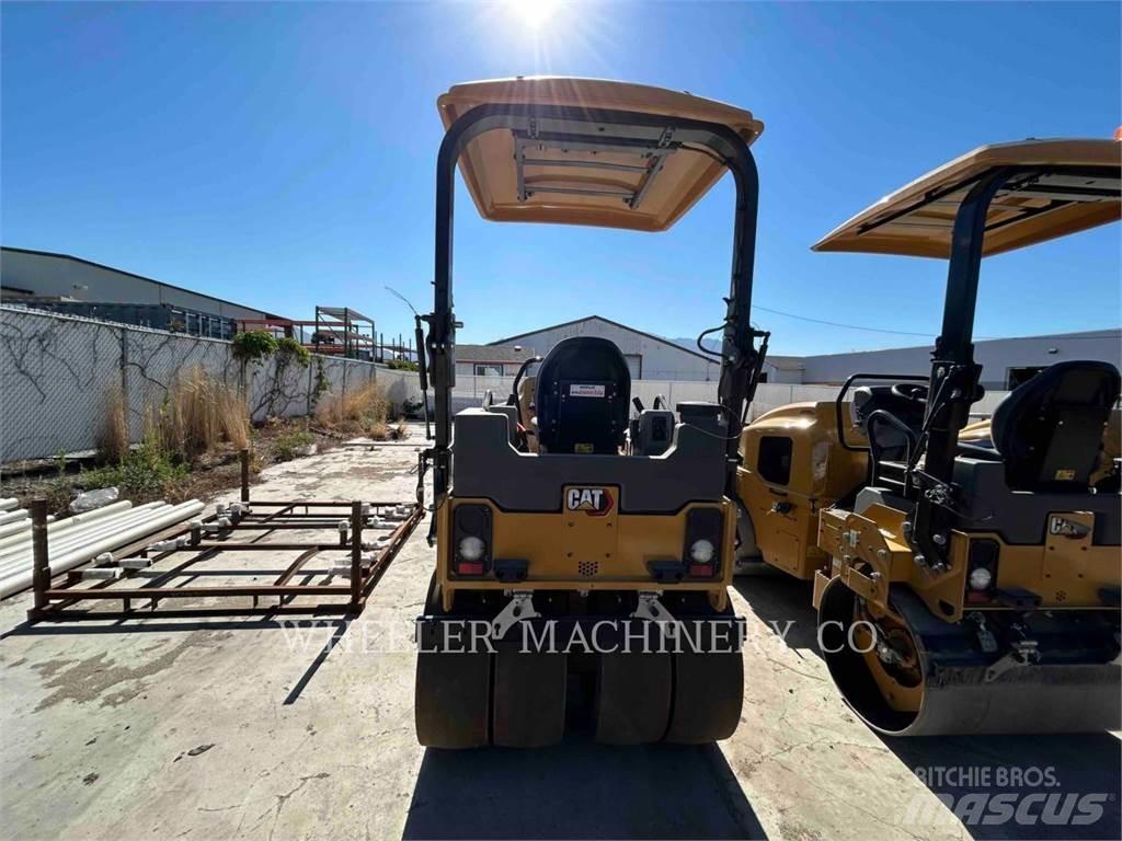 CAT CC4.0 复合式压路机