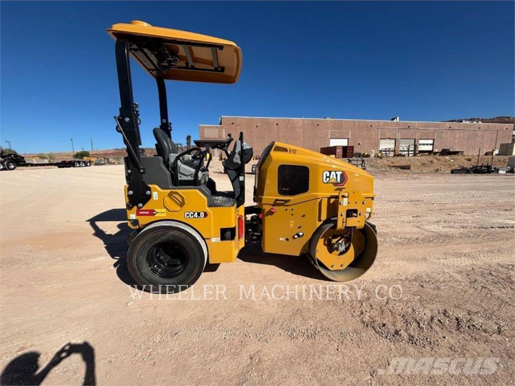 CAT CC4.0 复合式压路机