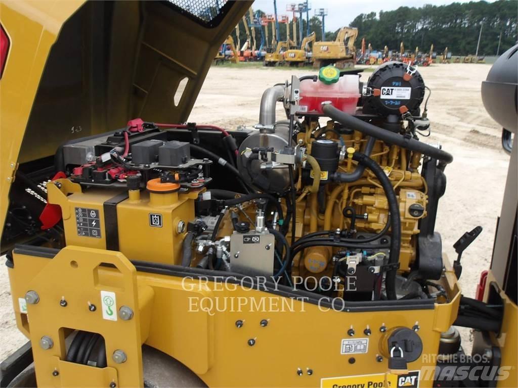 CAT CC4.0-03 复合式压路机