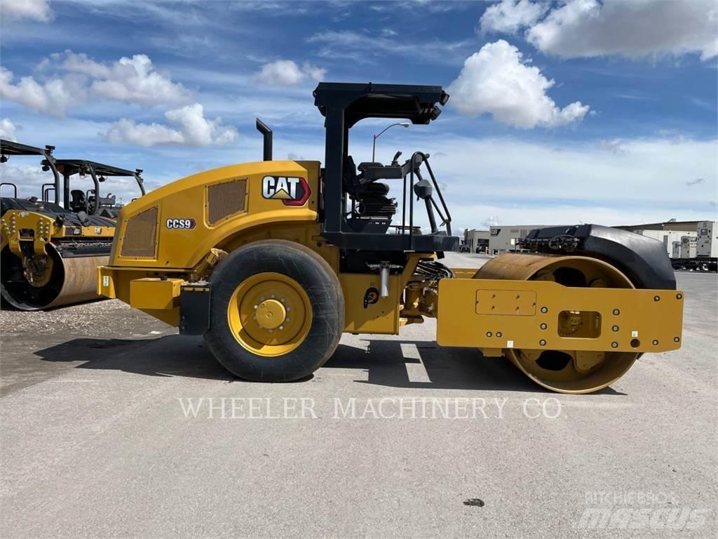 CAT CCS9 双轮压路机
