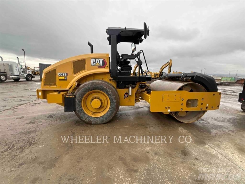 CAT CCS9 双轮压路机