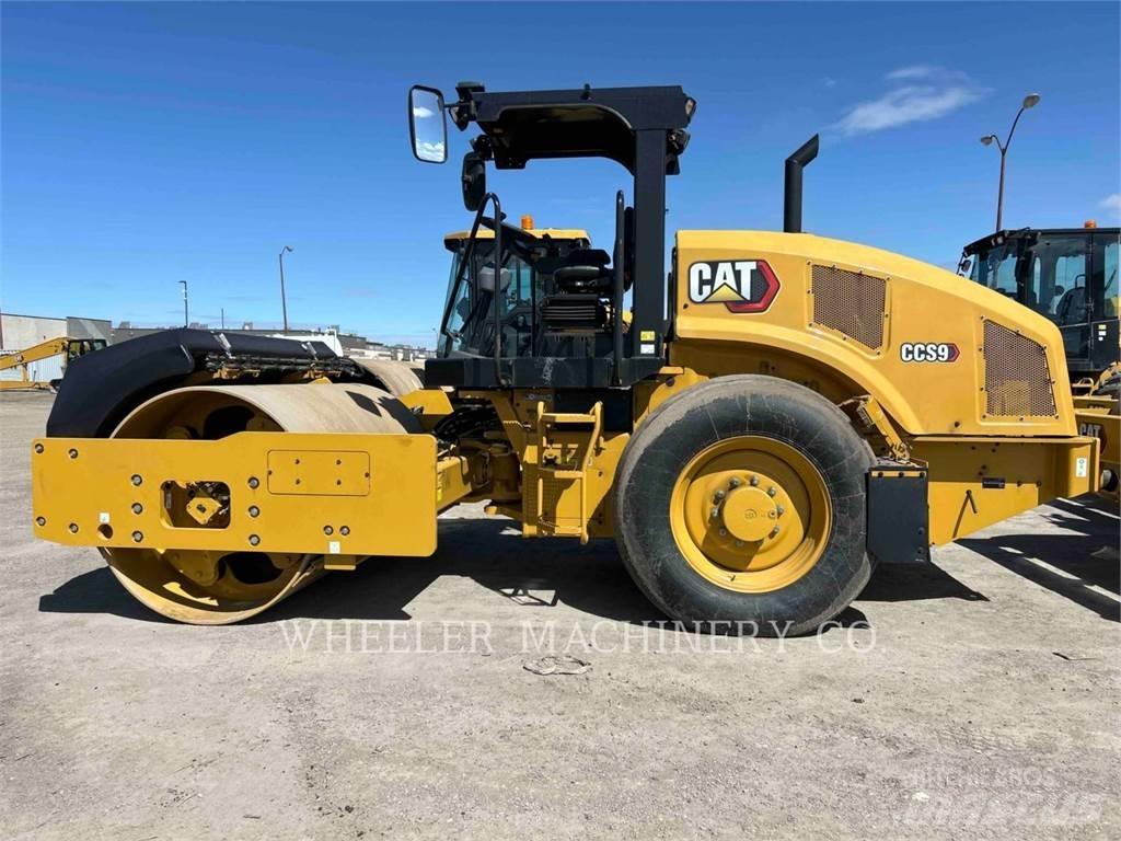 CAT CCS9 双轮压路机