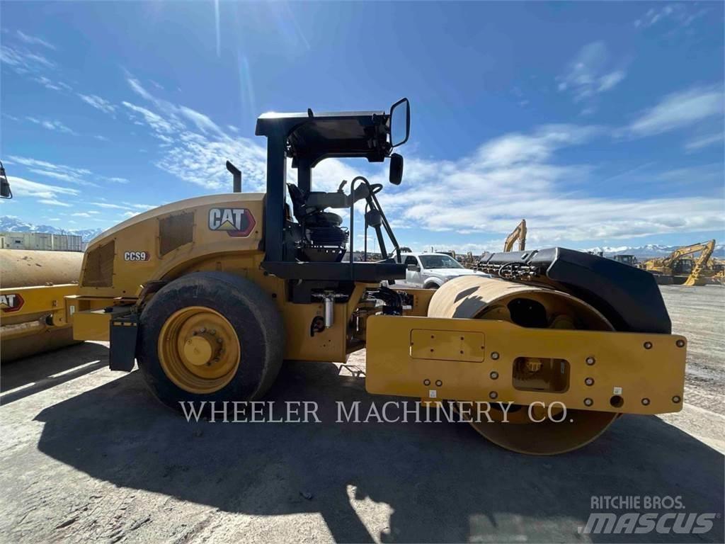 CAT CCS9 双轮压路机